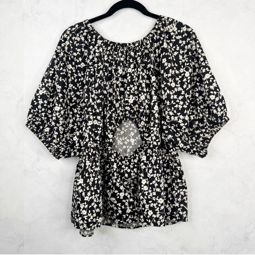 Old Navy Black and White Floral Blouse